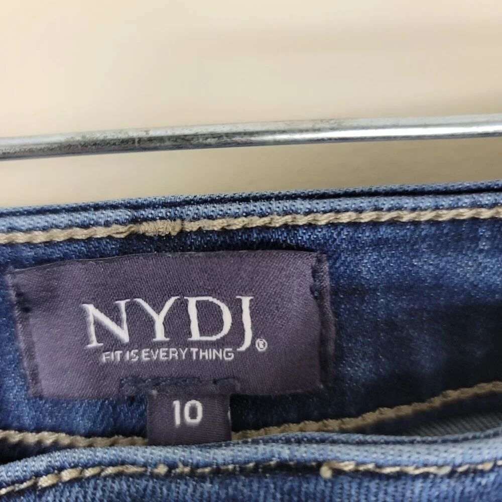 NYDJ Relaxed Straight Ankle Jeans Size 10 Medium Wash Lift Tuck Stretch Denim - Picture 6 of 14